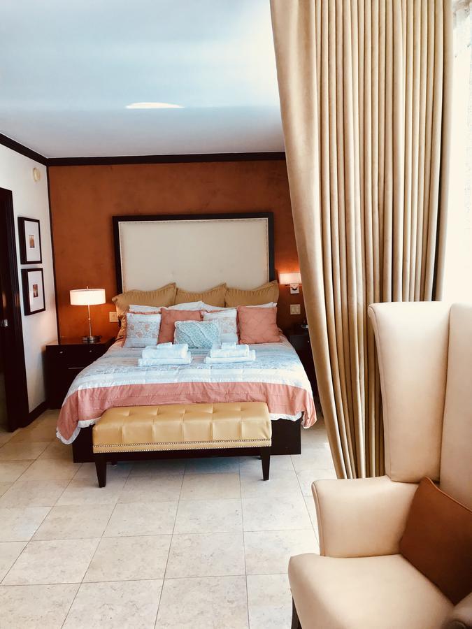 Apartment At De Soleil Hotel On Ocean Drive マイアミビーチ エクステリア 写真